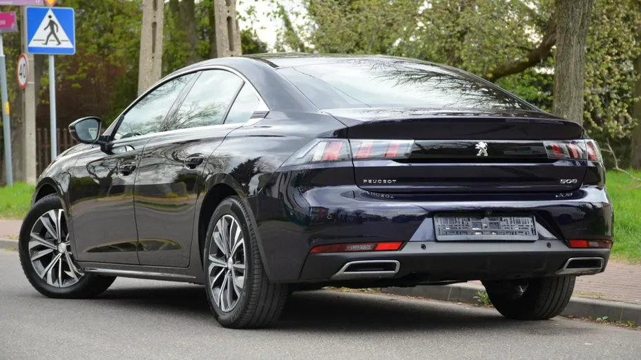PEUGEOT 508 -