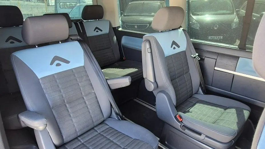 VOLKSWAGEN Multivan -