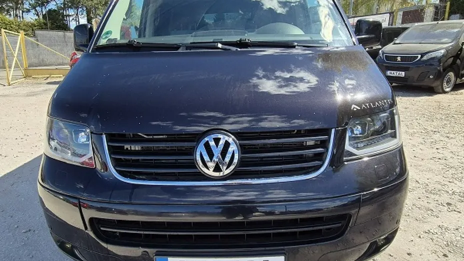 VOLKSWAGEN Multivan -