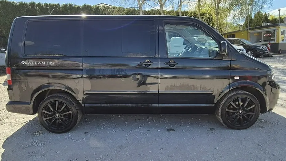 VOLKSWAGEN Multivan -