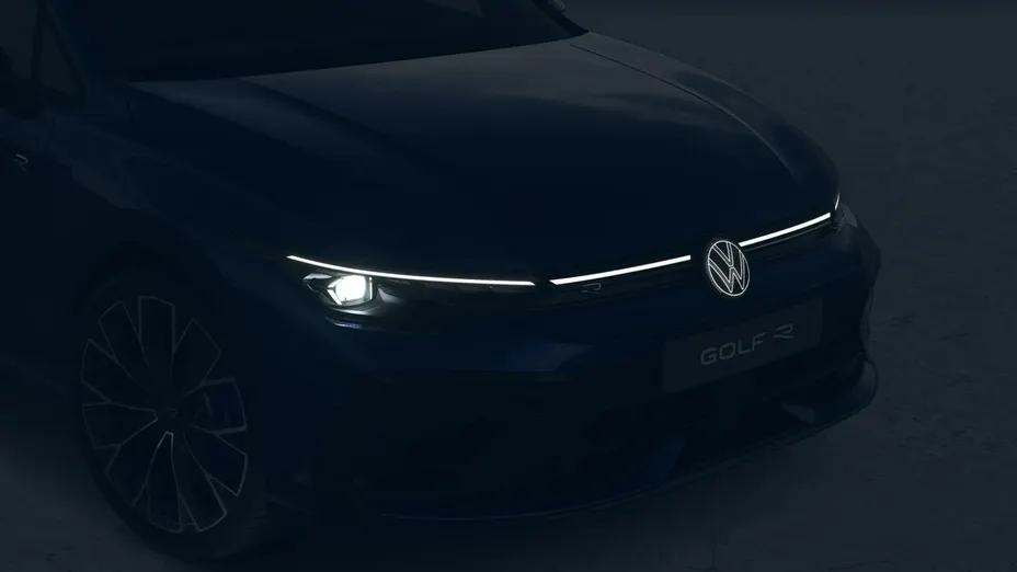 VOLKSWAGEN Golf -
