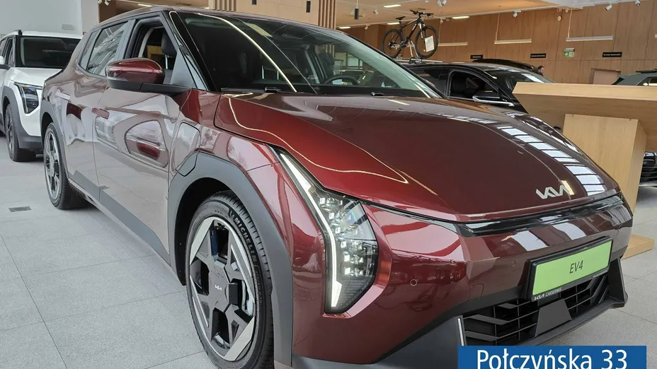 KIA EV4 -