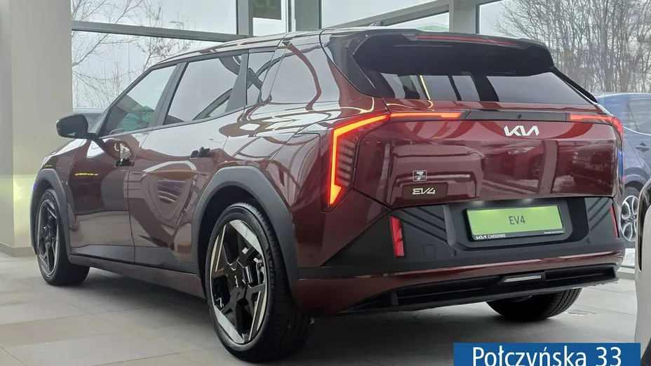 KIA EV4 -