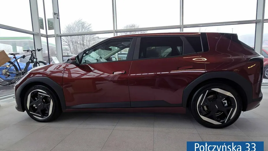 KIA EV4 -