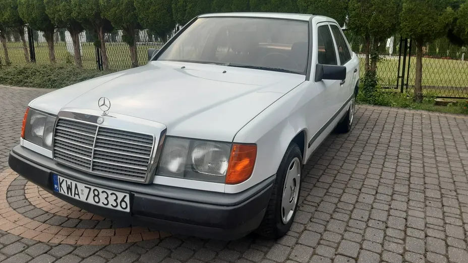MERCEDES-BENZ 124 -