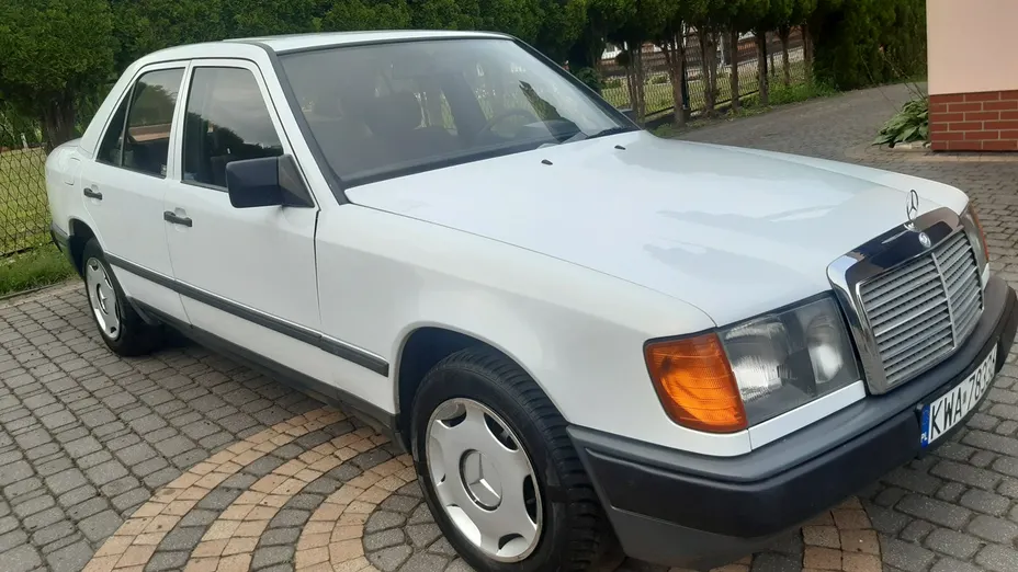 MERCEDES-BENZ 124 -