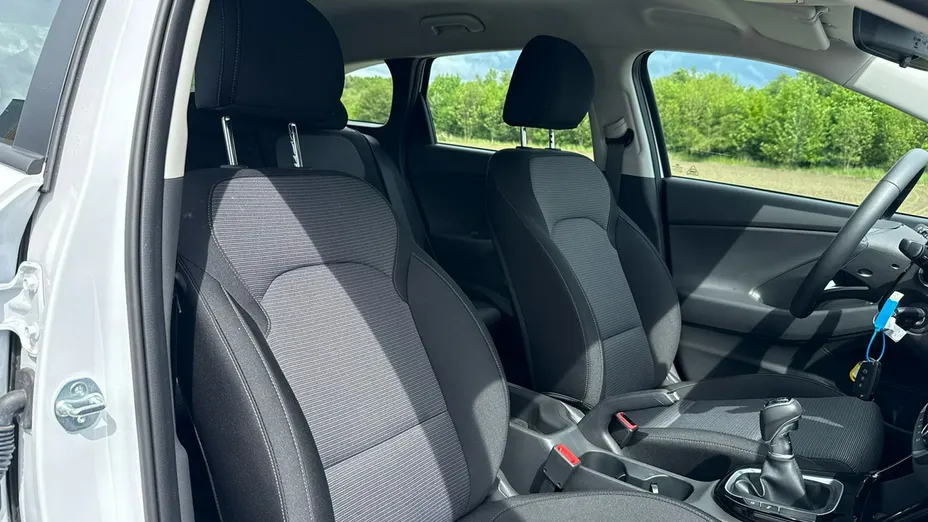 HYUNDAI i30 -