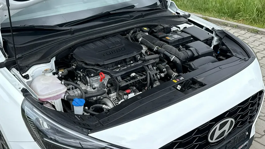 HYUNDAI i30 -
