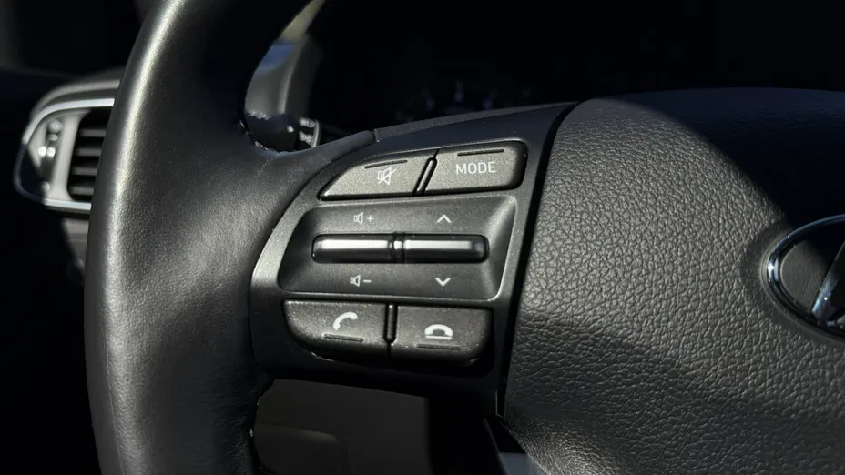 HYUNDAI i30 -