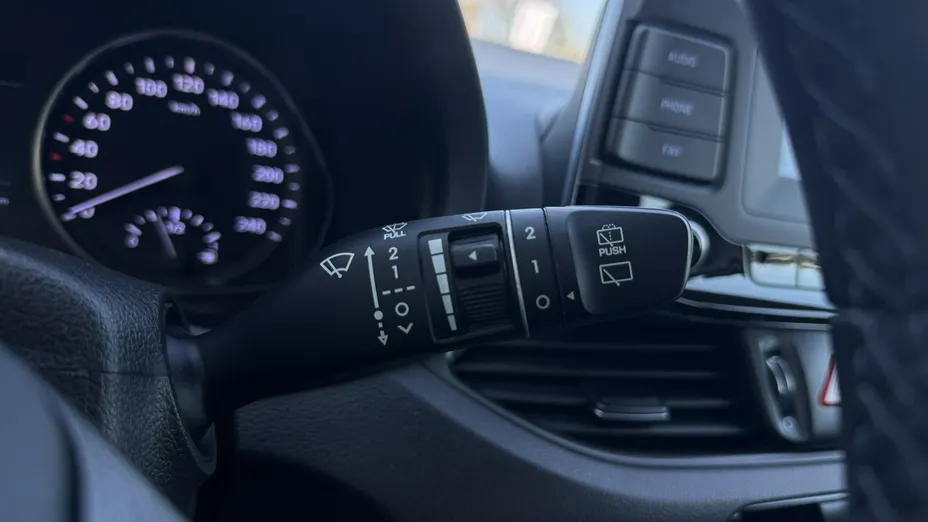 HYUNDAI i30 -