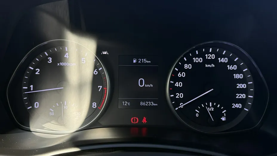 HYUNDAI i30 -