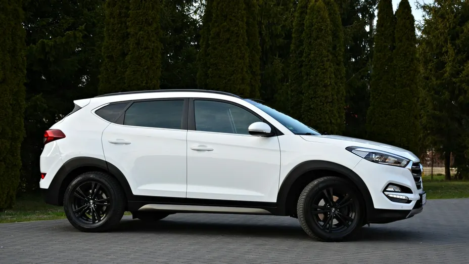 HYUNDAI Tucson -