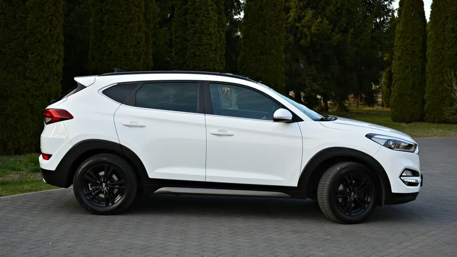 HYUNDAI Tucson -