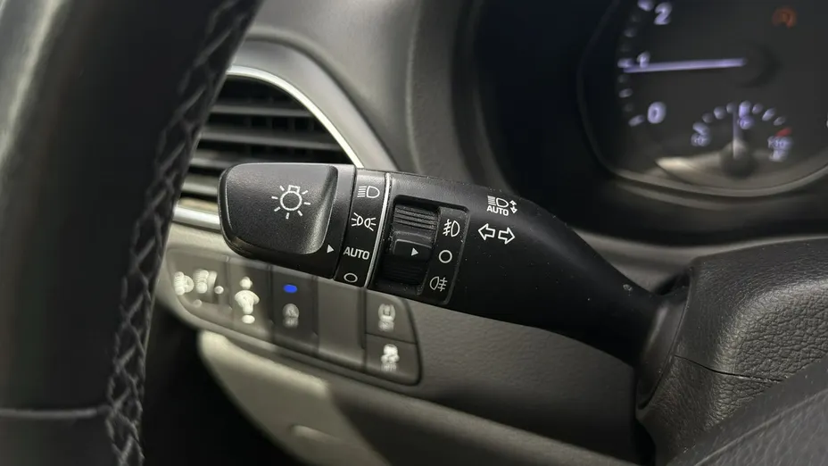 HYUNDAI i30 -