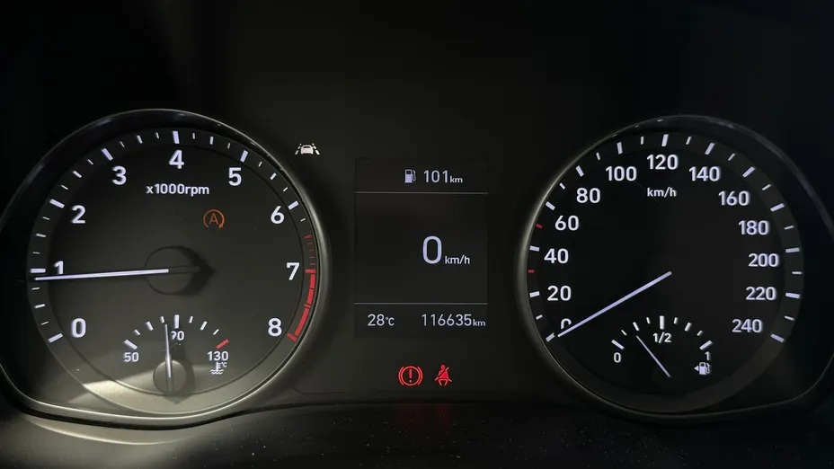HYUNDAI i30 -