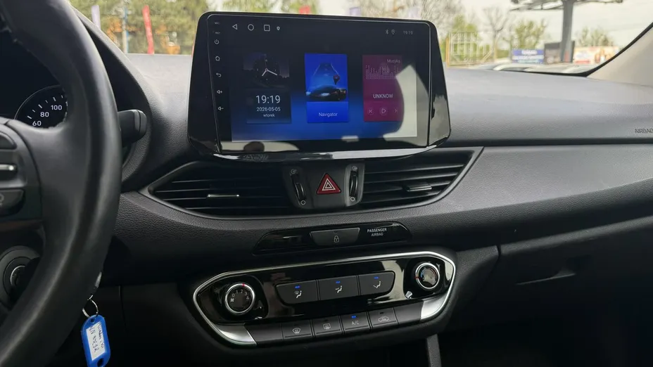 HYUNDAI i30 -