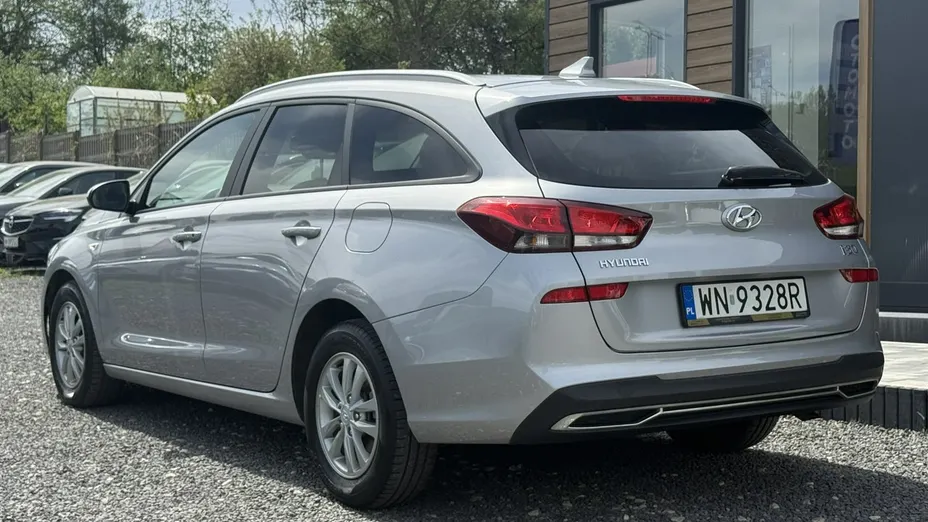 HYUNDAI i30 -