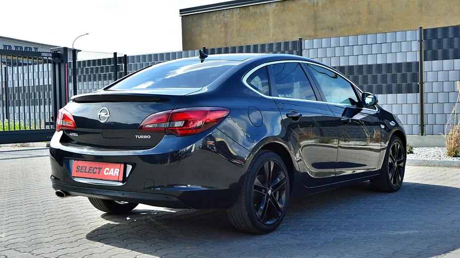 OPEL Astra -