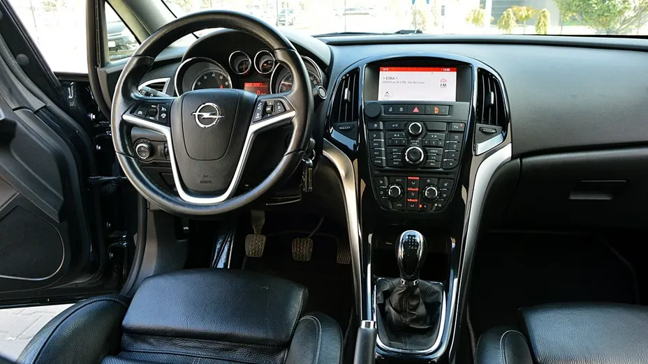 OPEL Astra -