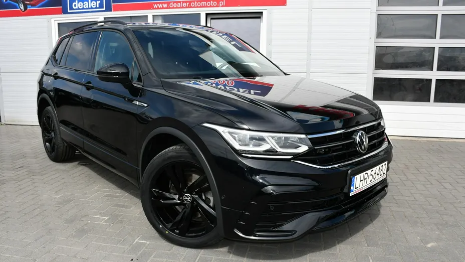 VOLKSWAGEN Tiguan -