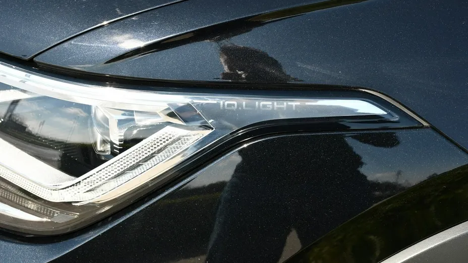 VOLKSWAGEN Tiguan -