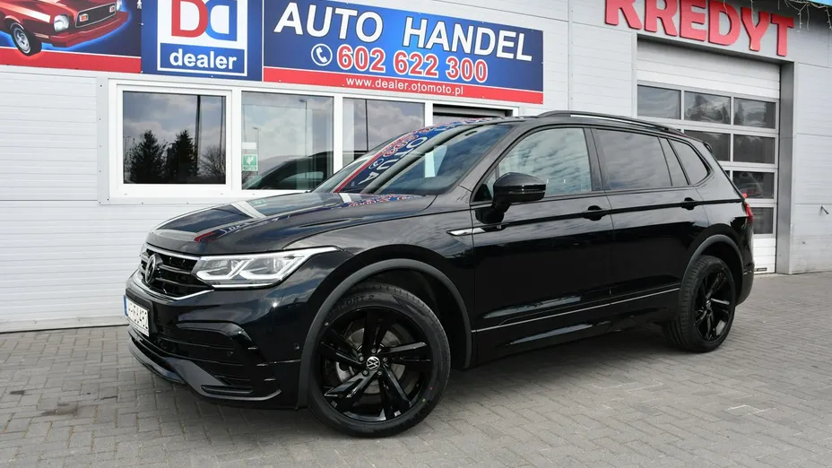 VOLKSWAGEN Tiguan -