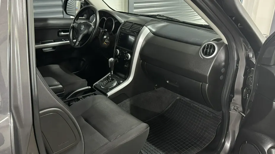 SUZUKI Grand Vitara -
