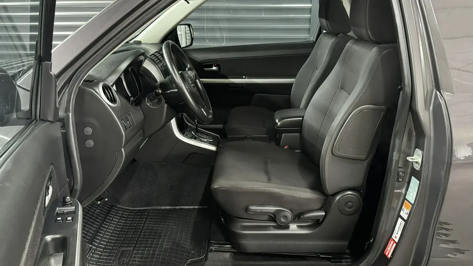 SUZUKI Grand Vitara -