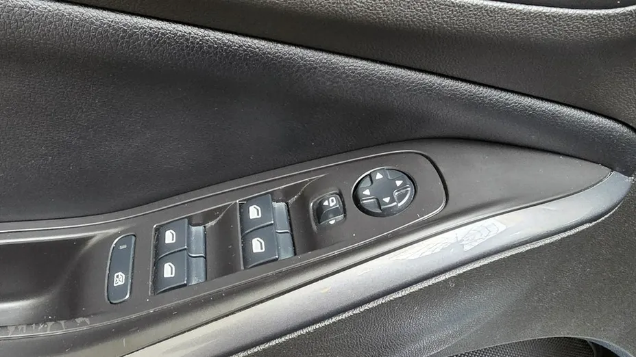 OPEL Grandland X -
