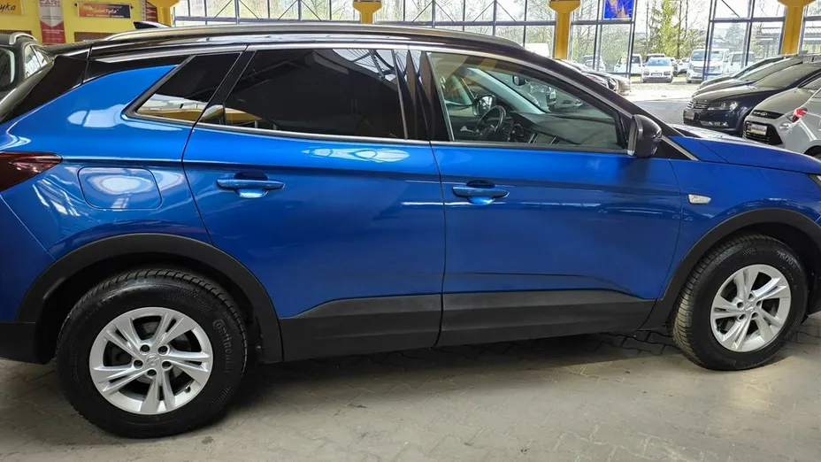 OPEL Grandland X -