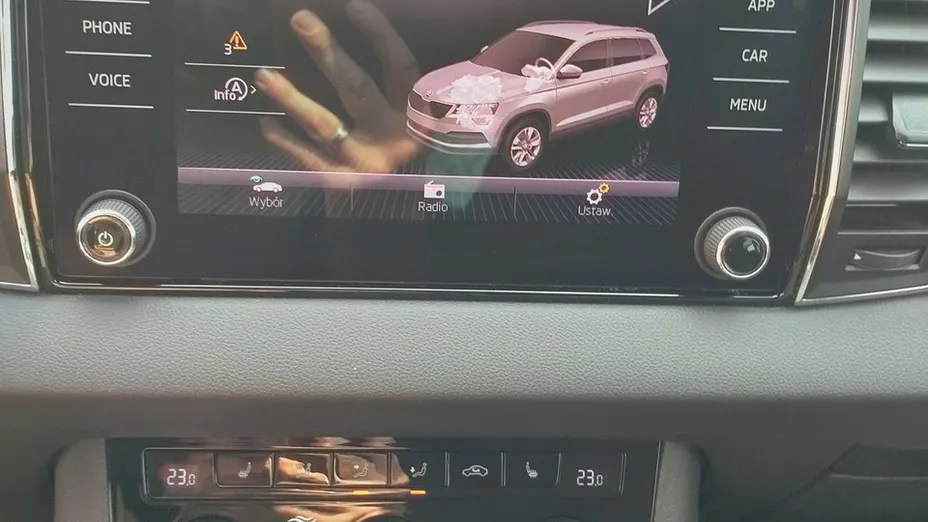 SKODA Karoq -