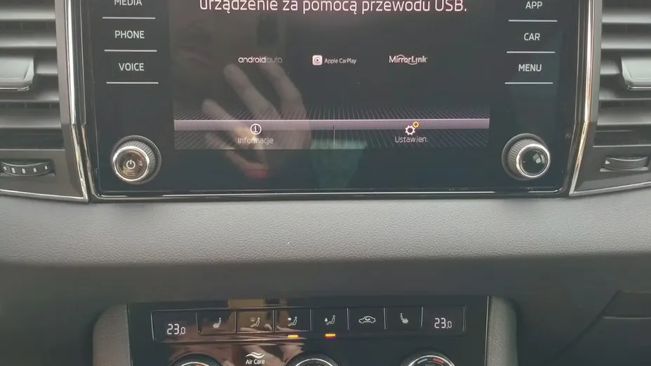 SKODA Karoq -