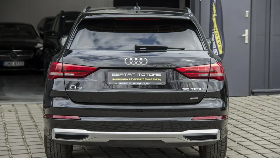 AUDI Q3 -
