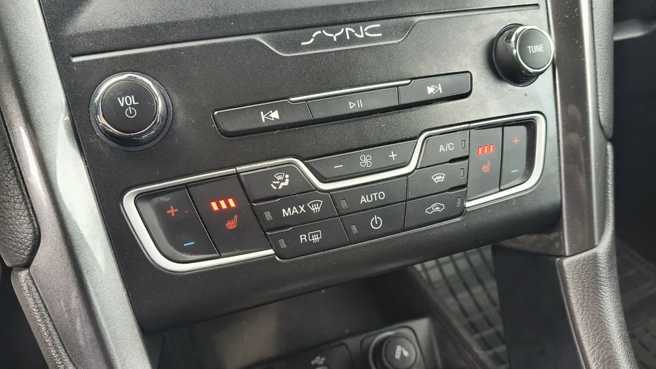 FORD Mondeo -