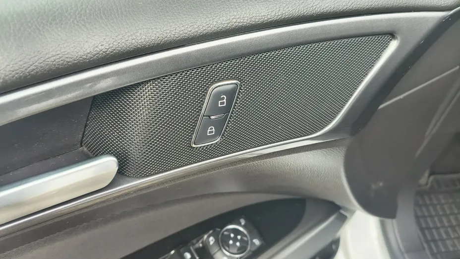 FORD Mondeo -