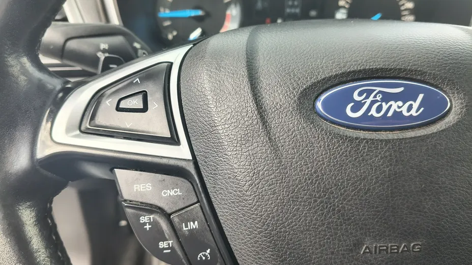 FORD Mondeo -