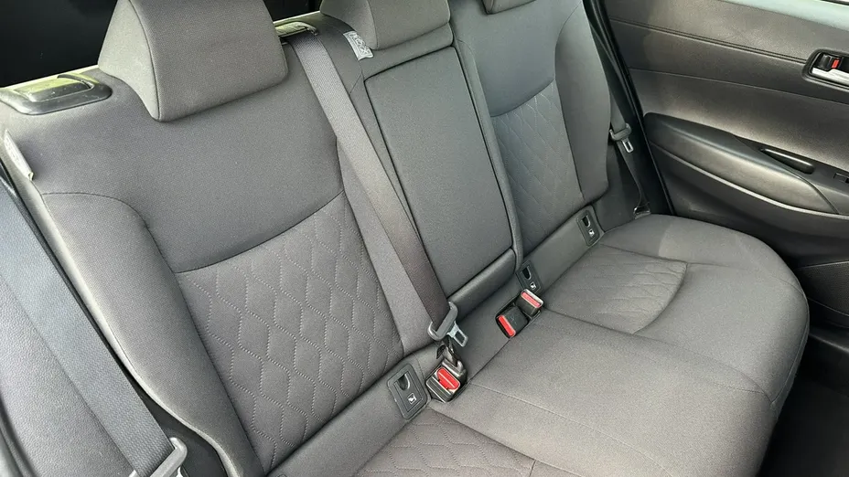 TOYOTA Corolla Cross -