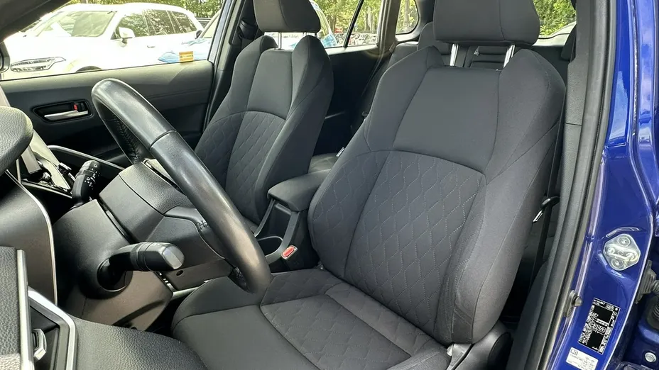 TOYOTA Corolla Cross -