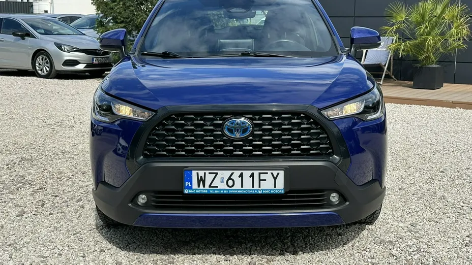TOYOTA Corolla Cross -