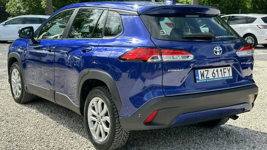 TOYOTA Corolla Cross -