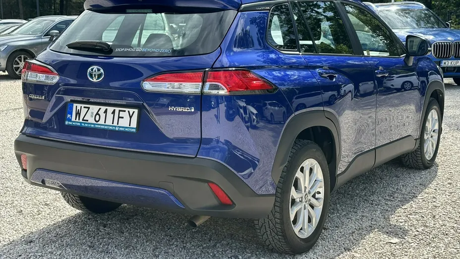 TOYOTA Corolla Cross -