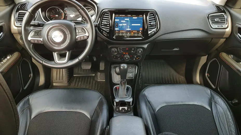 JEEP Compass -