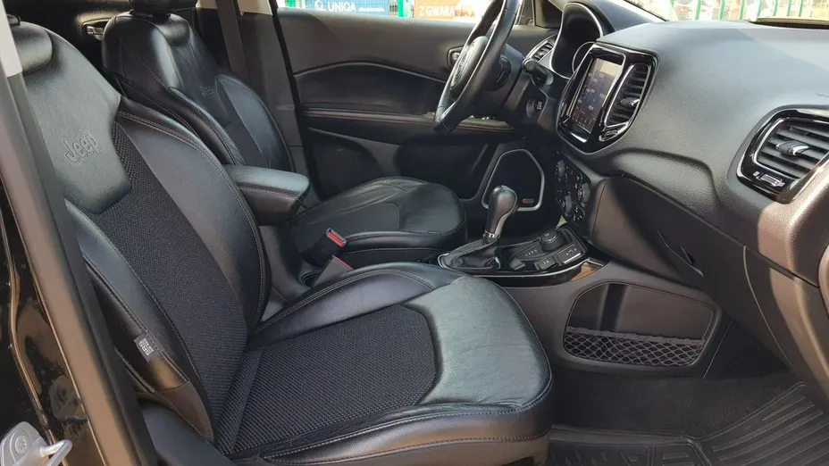 JEEP Compass -