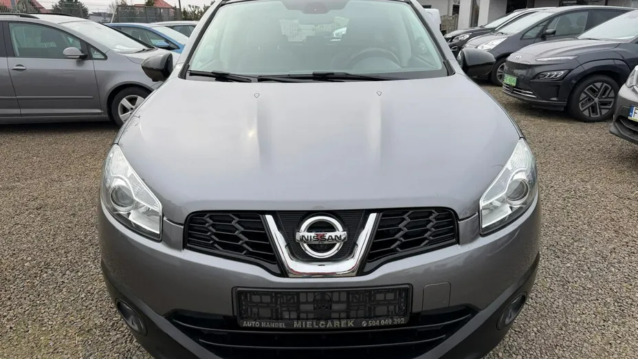 NISSAN Qashqai -