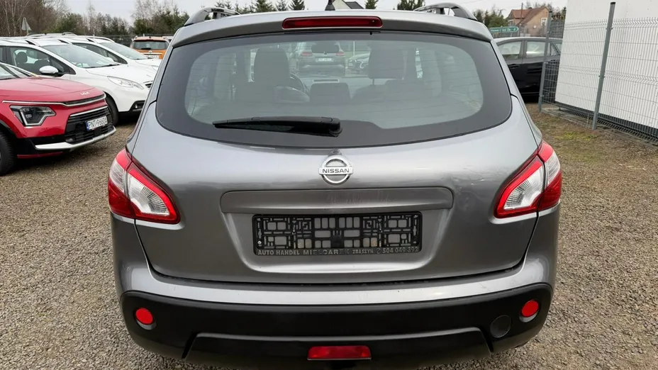 NISSAN Qashqai -
