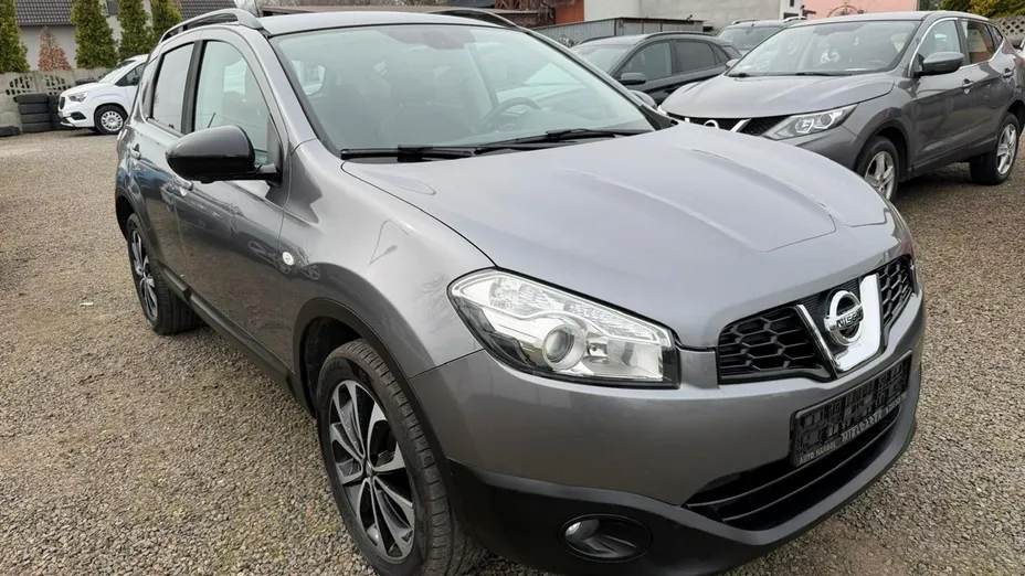NISSAN Qashqai -