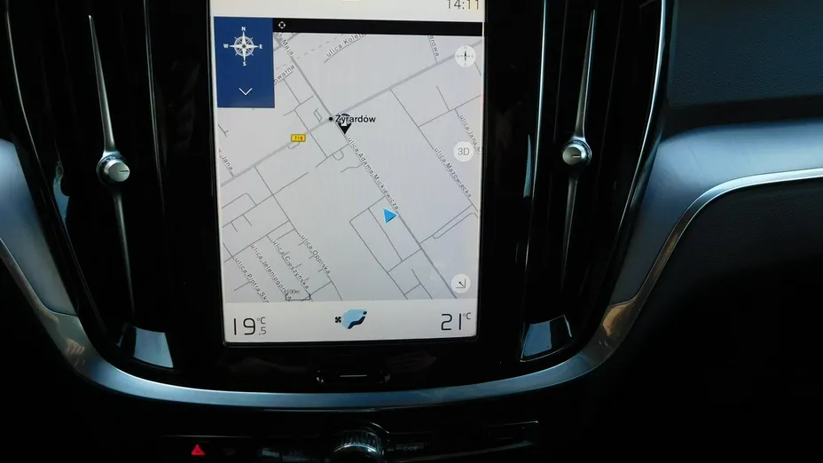VOLVO V60 -