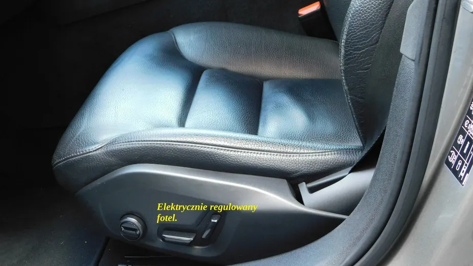 VOLVO V60 -