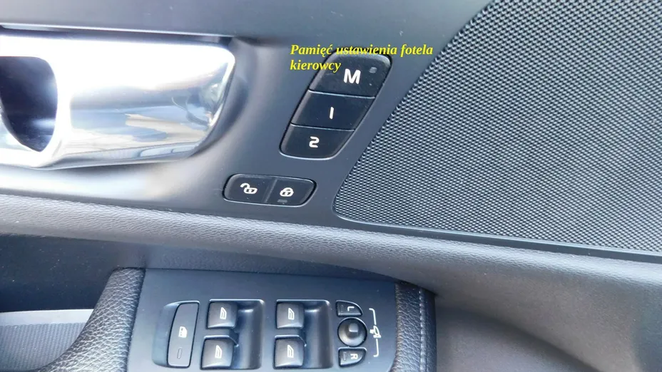 VOLVO V60 -