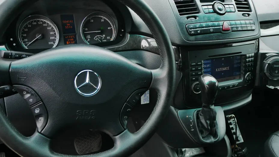 MERCEDES-BENZ Viano -